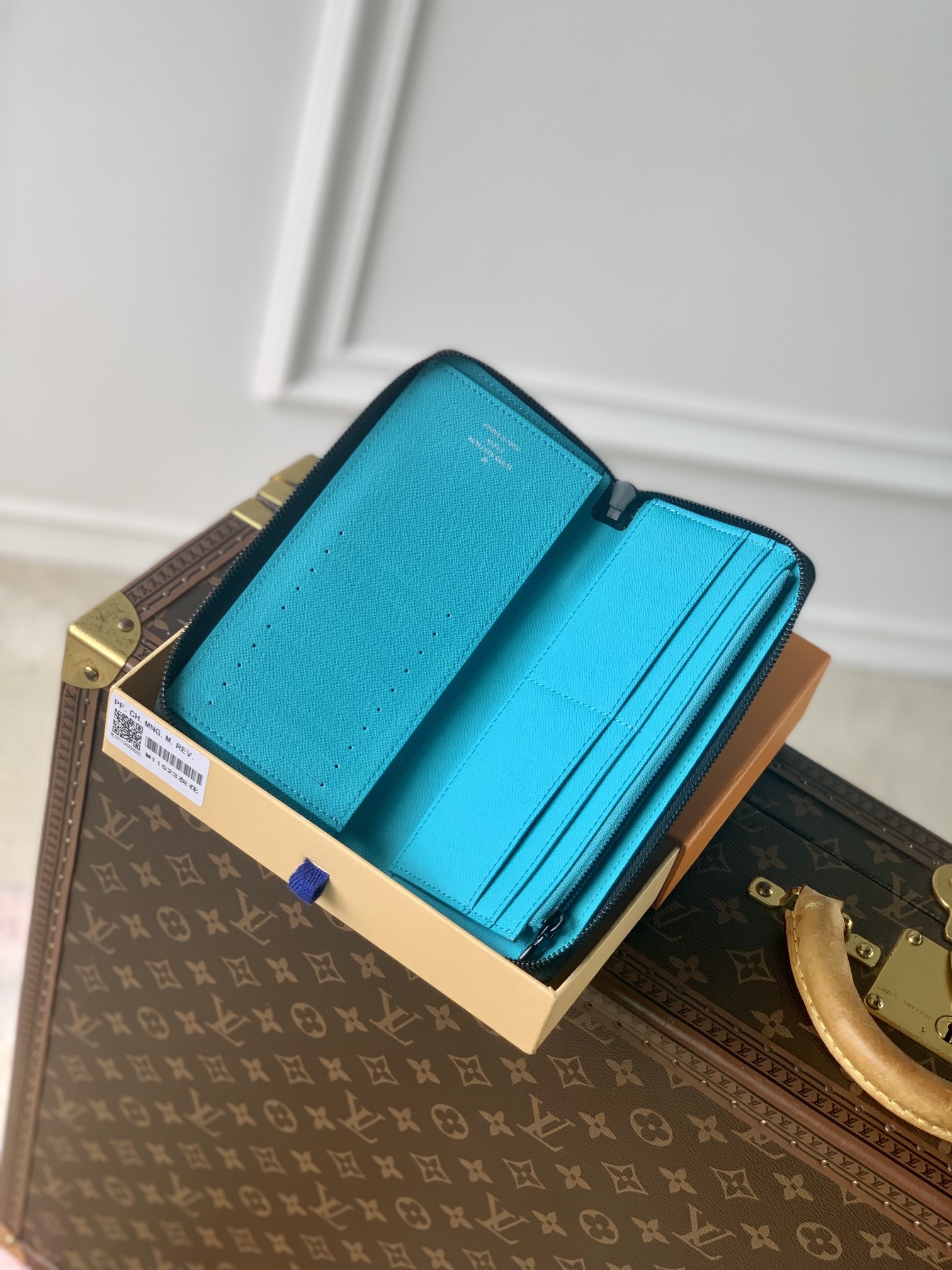 l**is V*t*n zippy wallet- m1152-10*20*2cm