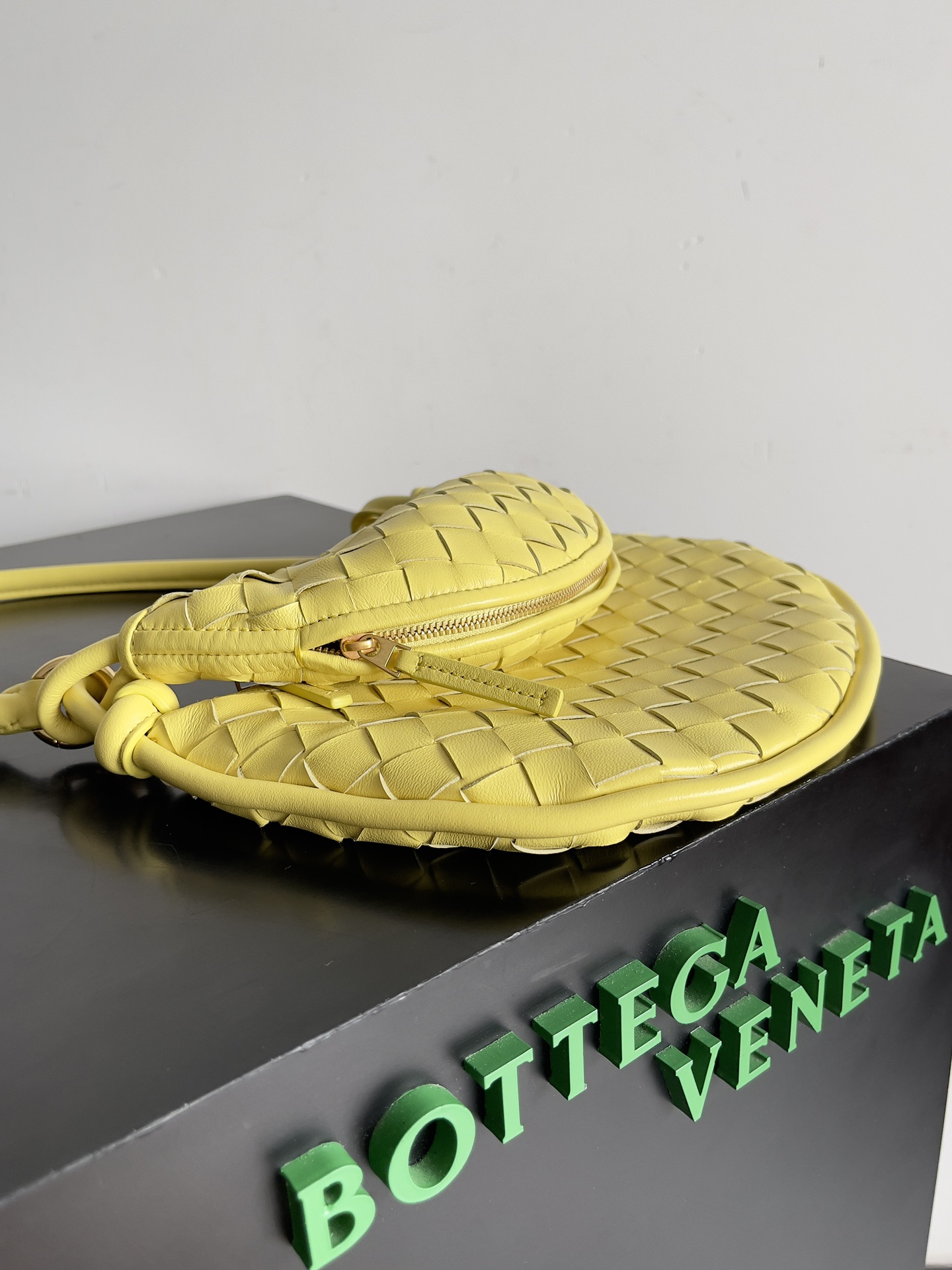 Bo*te*ga ve*ne*ta gemell bag-24.5x19x7cm