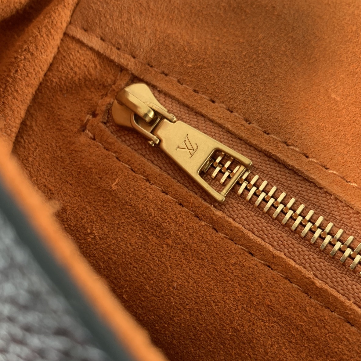 l**is V*t*n soft twist bag-m24639-27*19*9cm