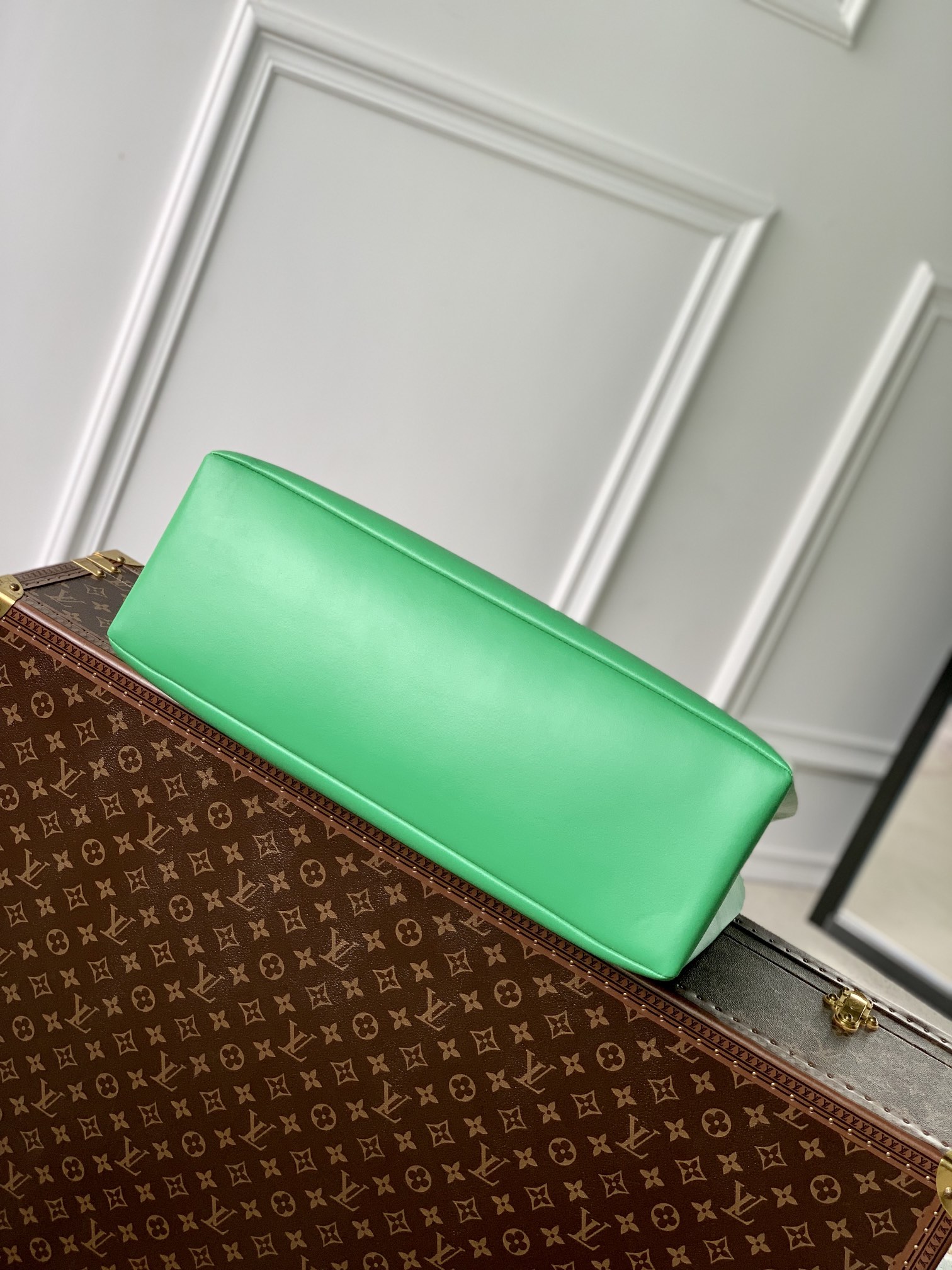 l**is V*t*n shopper handbags-40 x 32 x 16cm