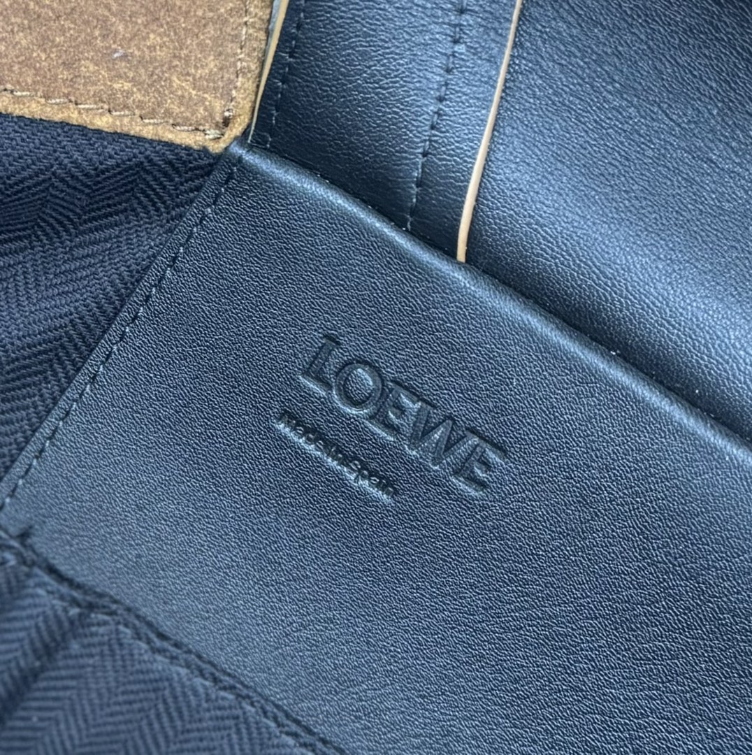Loewe Flamenco Backpack-36*16*40CM