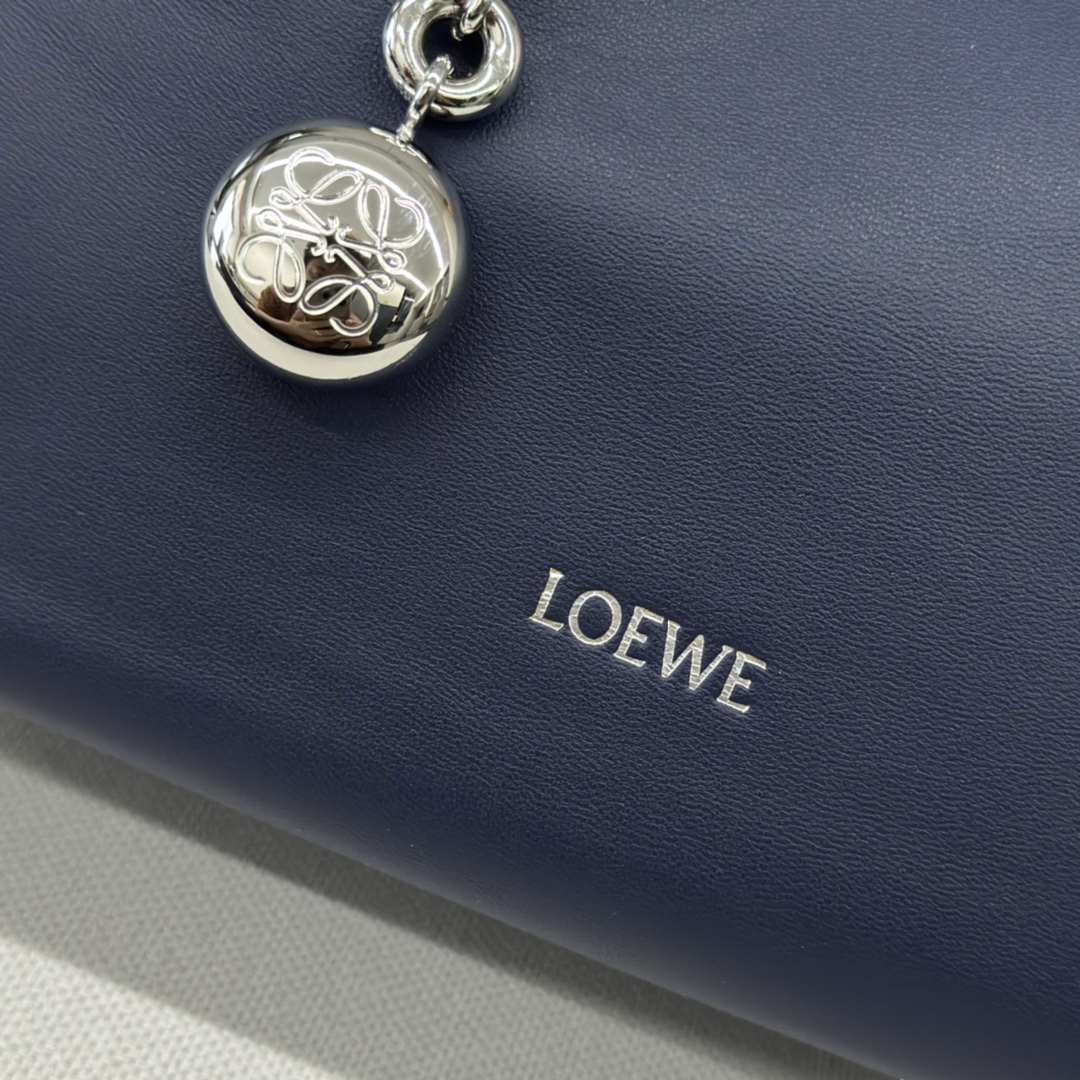 Loewe Squeeze Bag-29*24*10.5CM