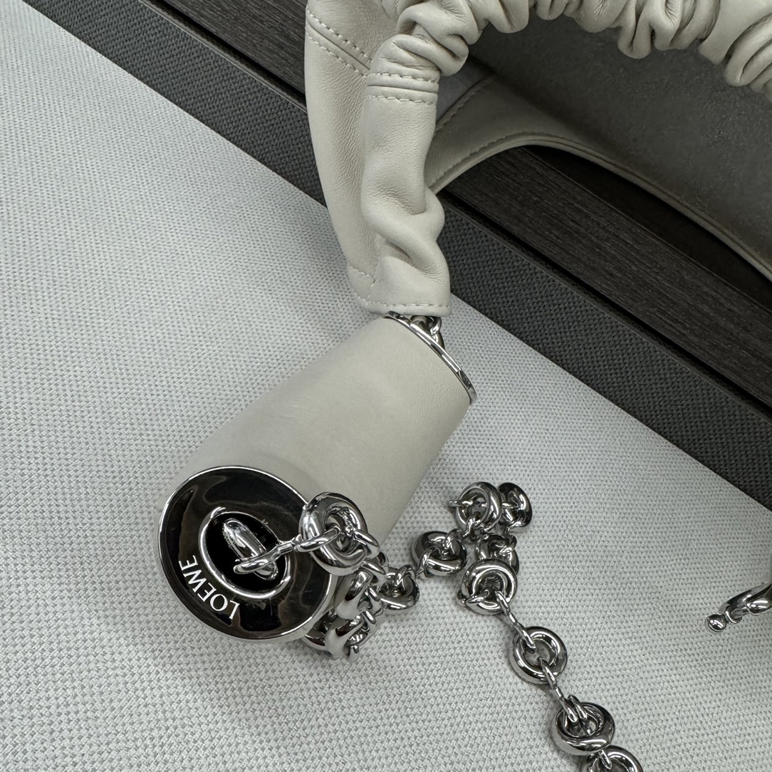 Loewe Squeeze Bag-29*24*10.5CM