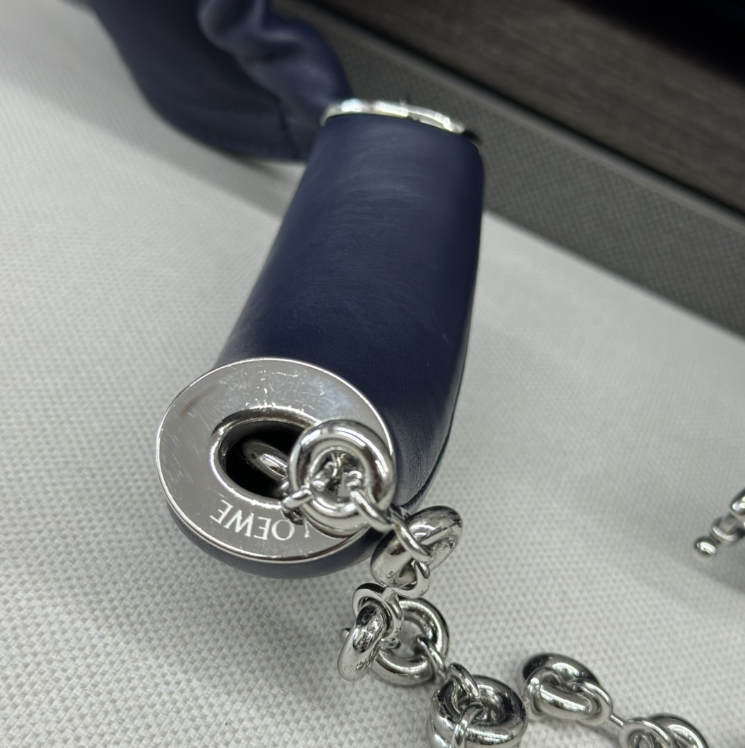 Loewe Squeeze Bag-34*13.5*33CM