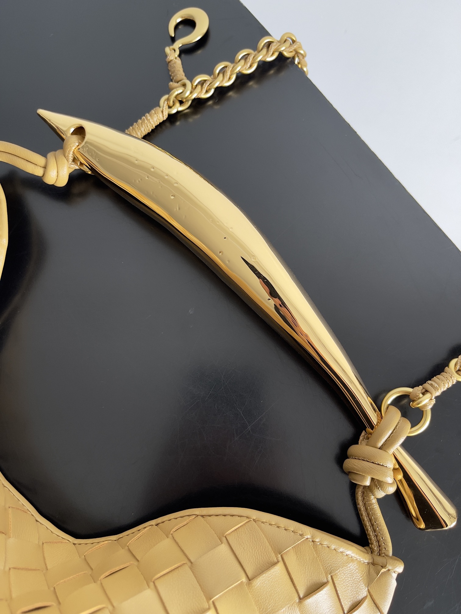 Bo*te*ga ve*ne*ta sardine bag-33*20*4cm