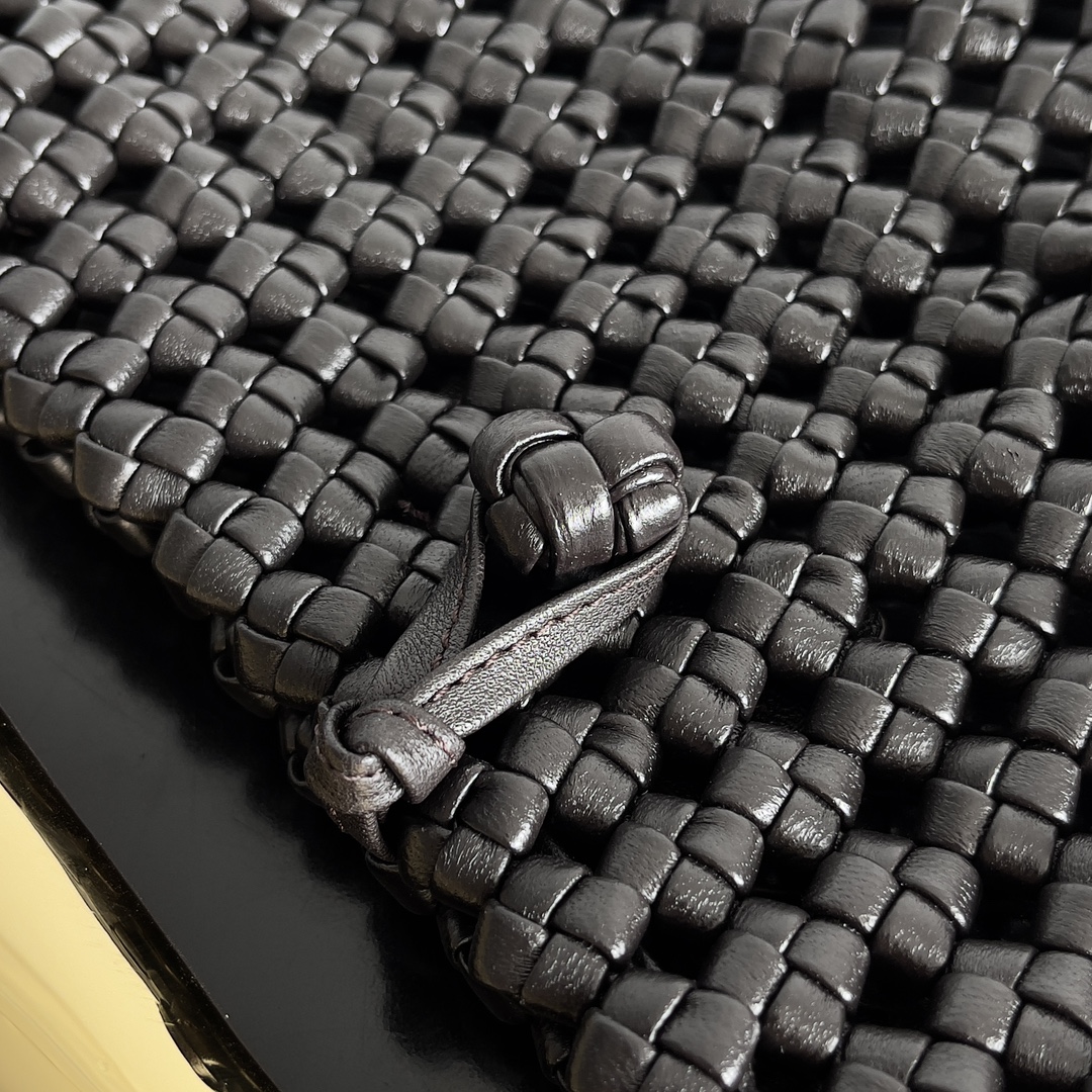 Bo*te*ga ve*ne*ta sardine bag-21*6*21cm