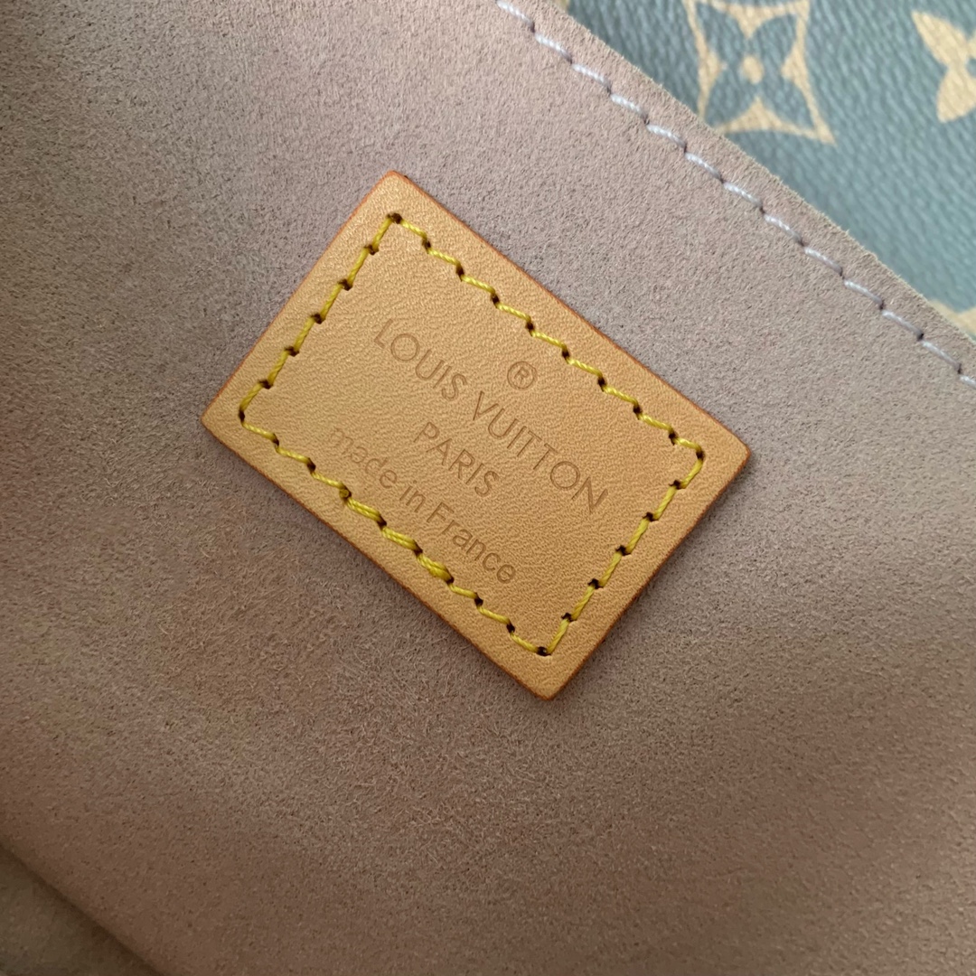 l**is V*t*n pochette metis east west handbags- m12429-21.5 x 13.5 x 6cm