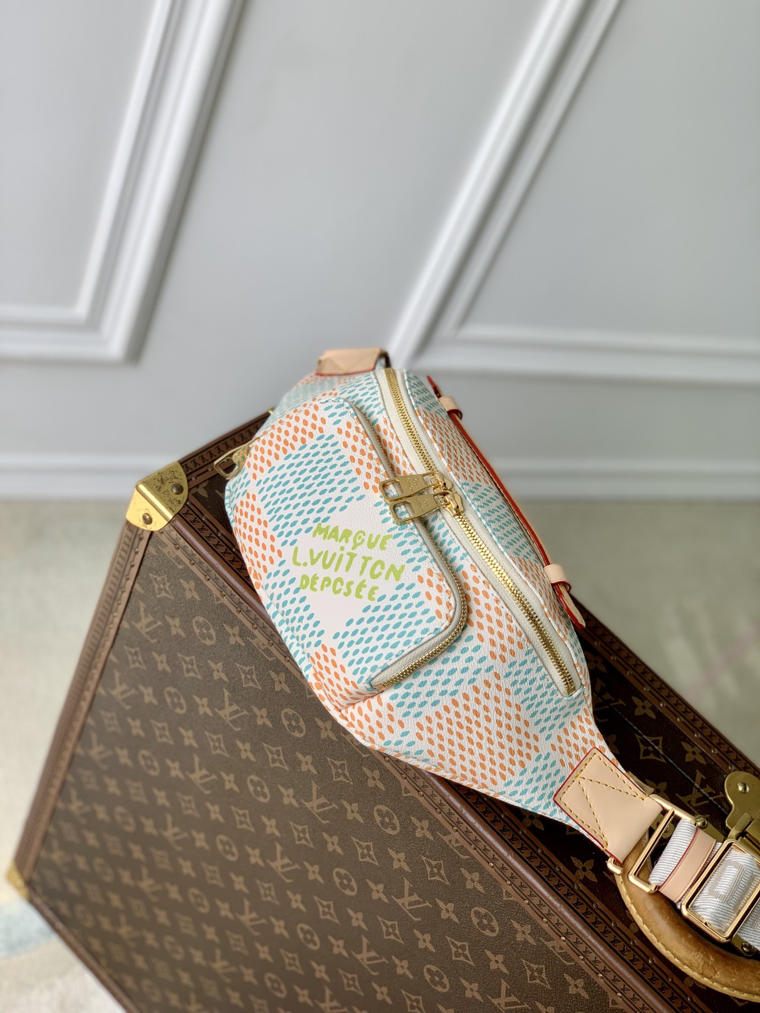 l**is V*t*n rush bum bag-m24987-30*15*8cm