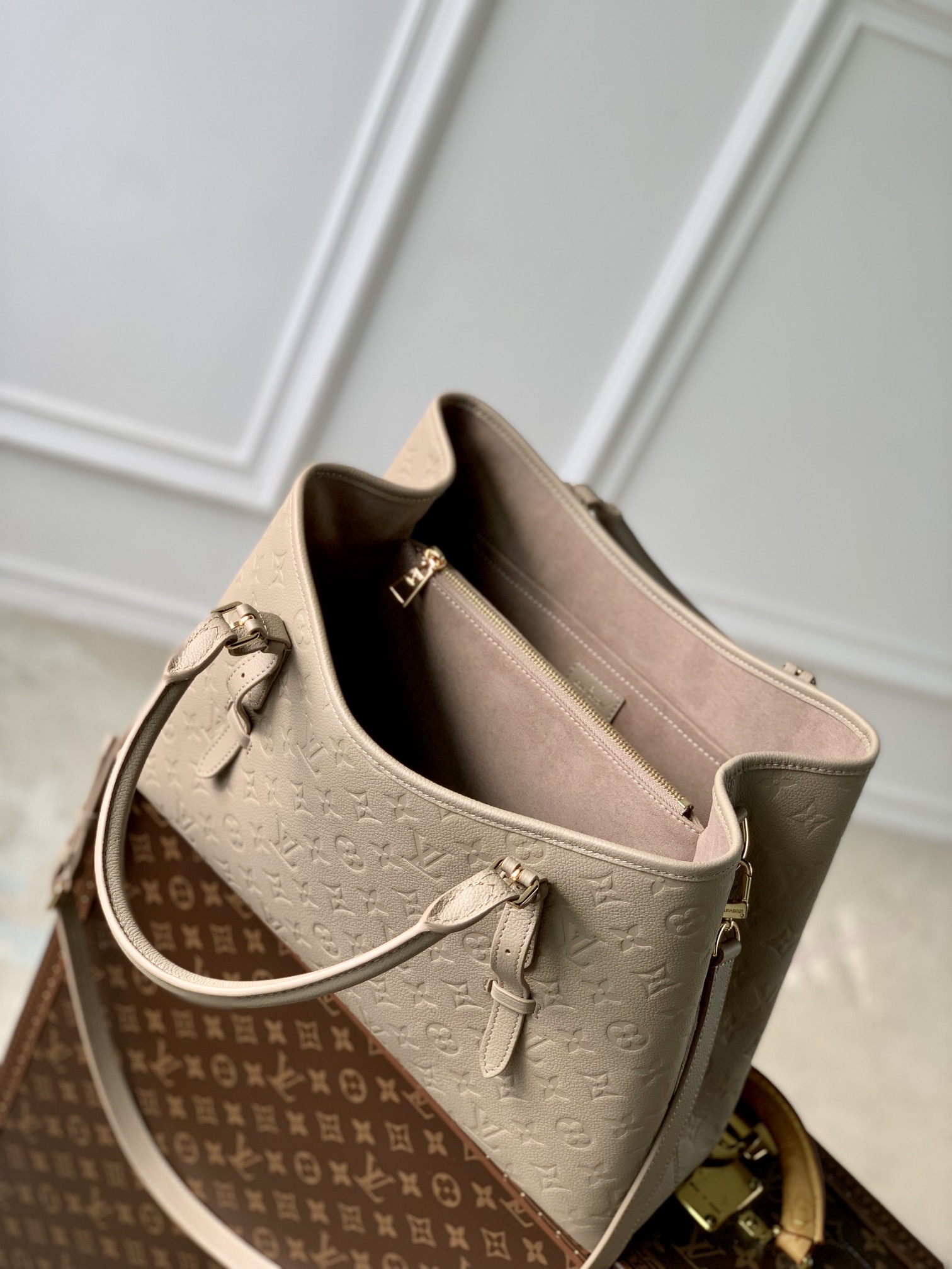 l**is V*t*n babylone tote-37×26×14cm