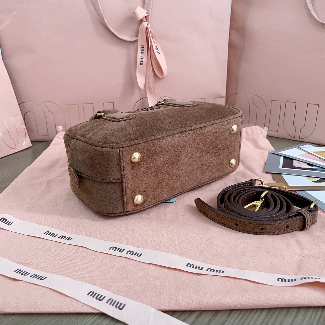 MiuMiu Top Handbags-22X10.5X7.5CM