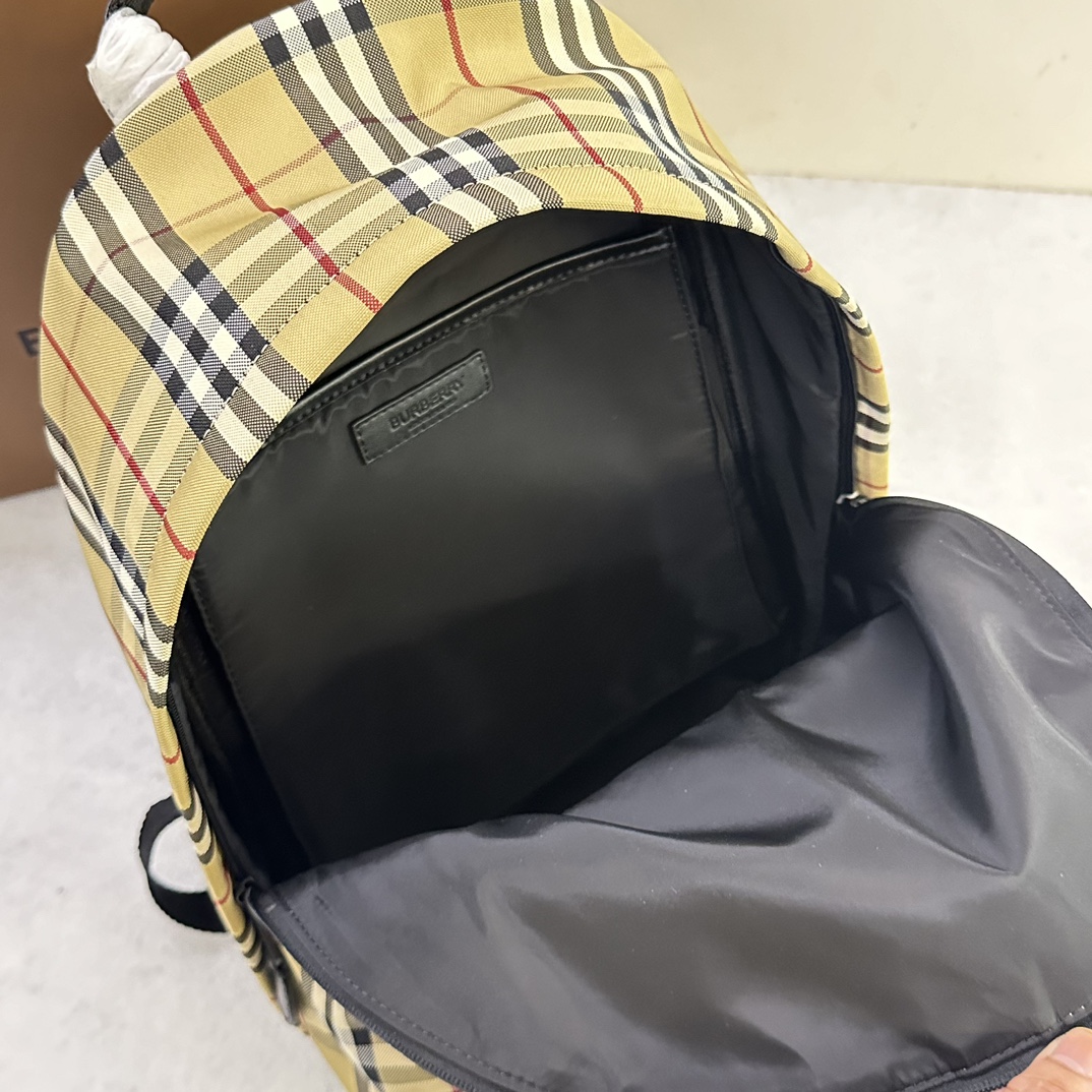 B**rry backpack-30.5 x 14.5 x 42.5cm