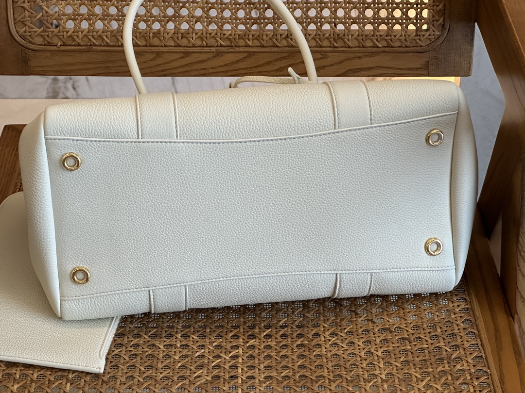 Loro Piana Loom Bag L32-33 x 23 x 18CM