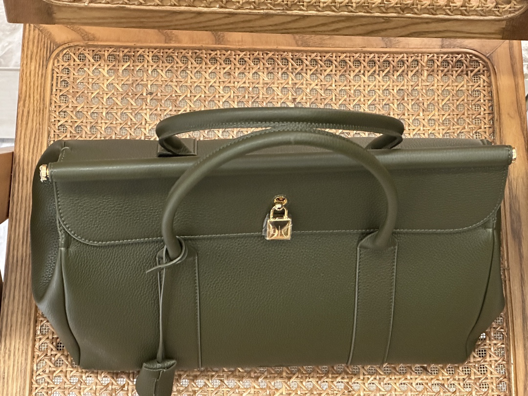 Loro Piana Loom Bag L32-33 x 23 x 18CM
