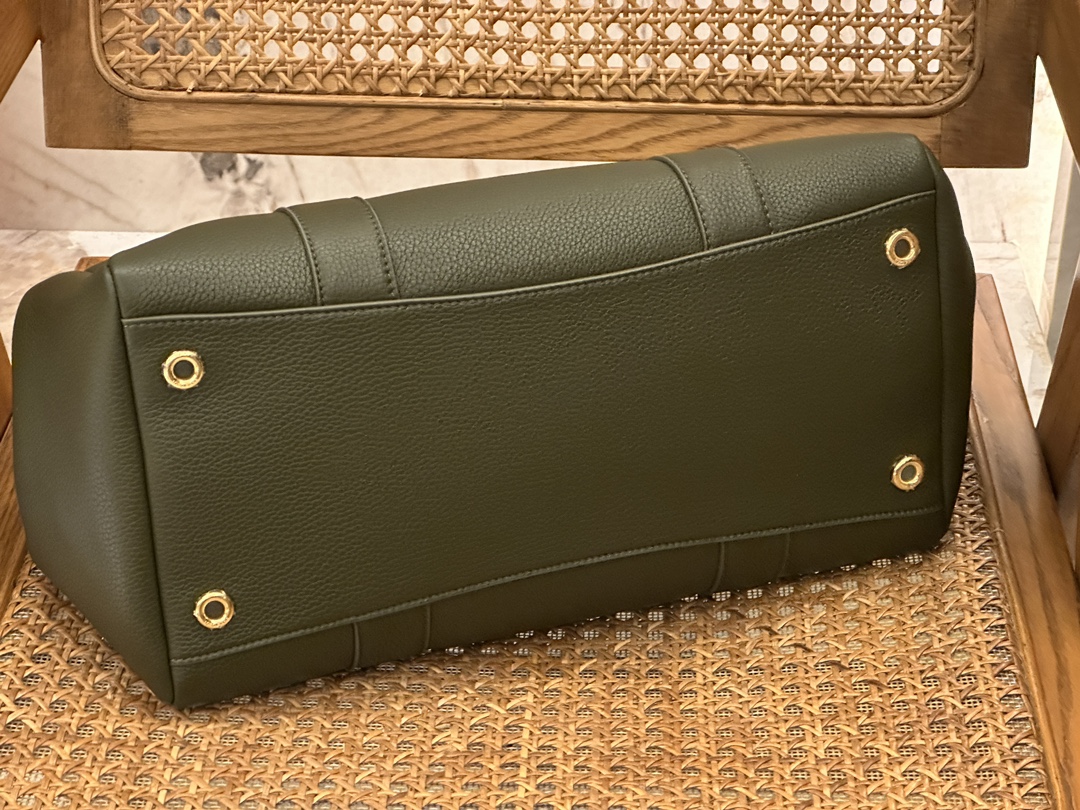 Loro Piana Loom Bag L32-33 x 23 x 18CM