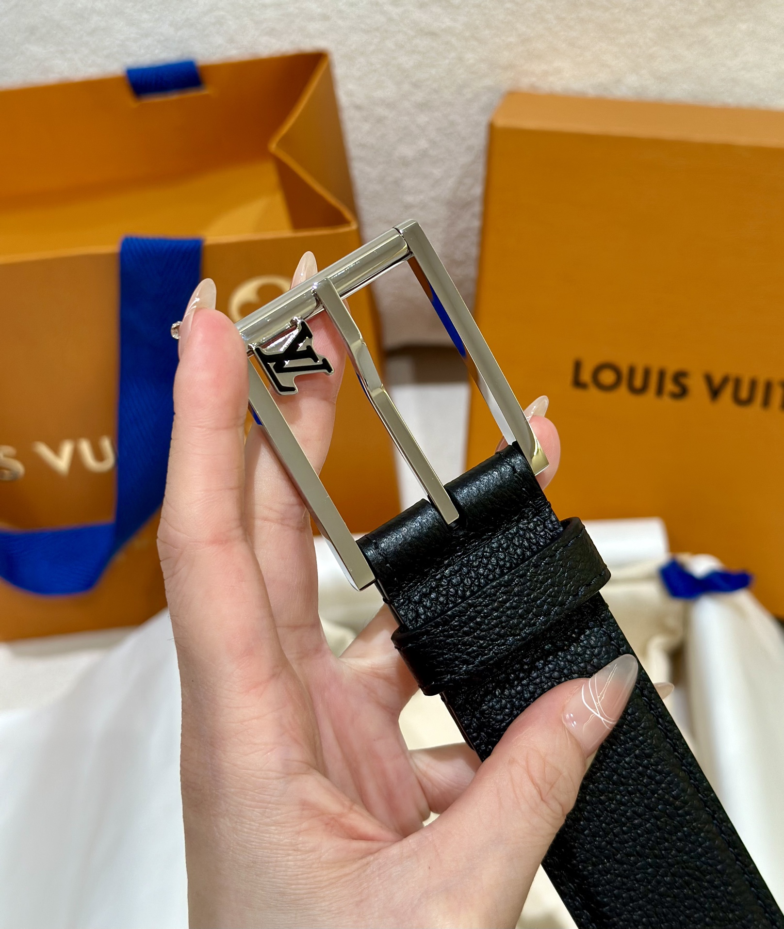 l**is V*t*n belt-3.5cm
