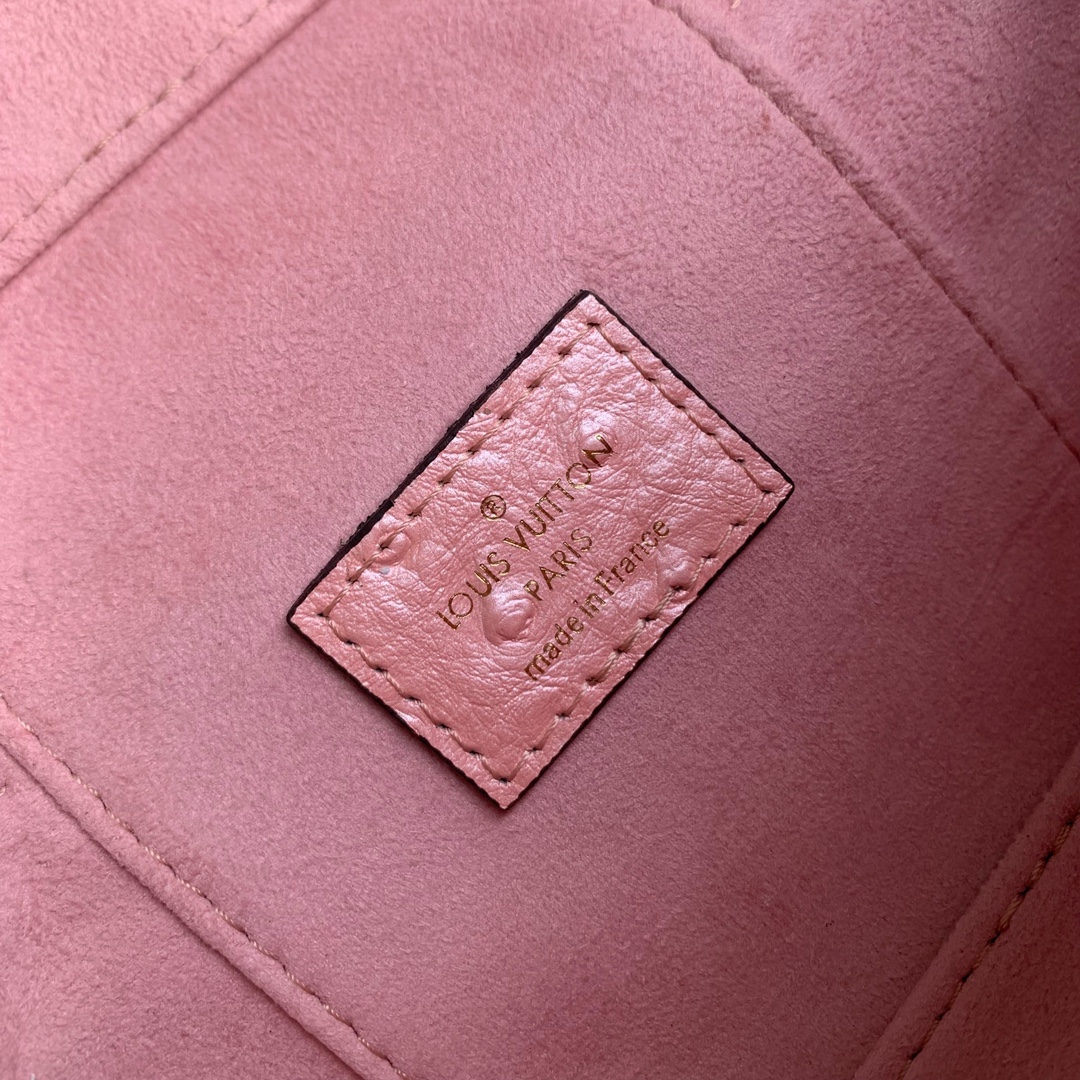 l**is V*t*n cosmetic bag-n85806-19*11.5*6.5cm