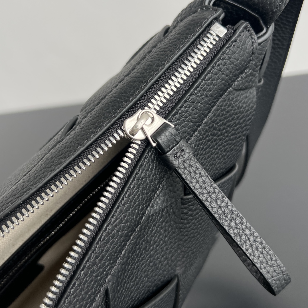 Bo*te*ga ve*ne*ta diago hobo-39*24*16cm