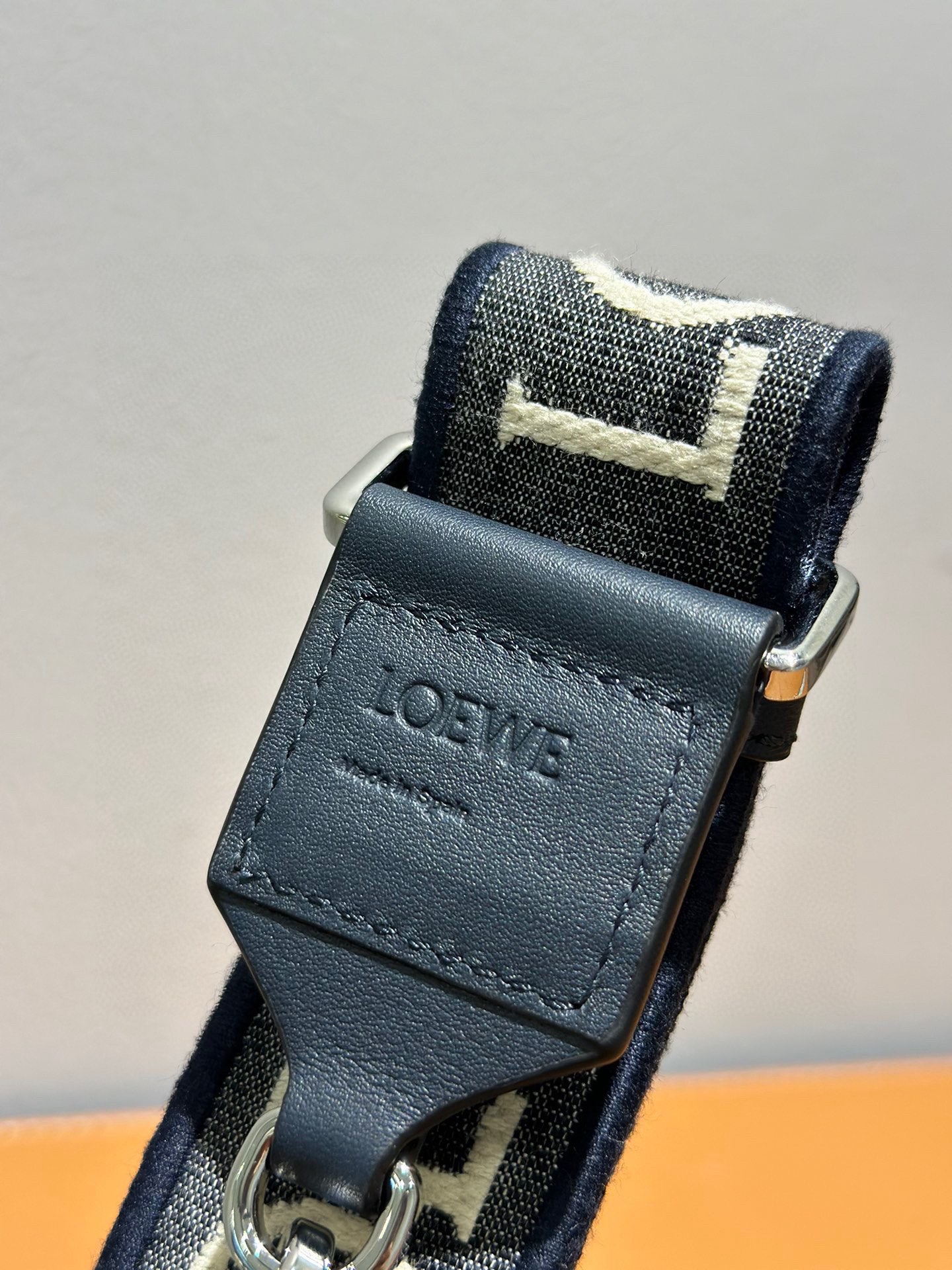 Loewe Straps-105*4CM