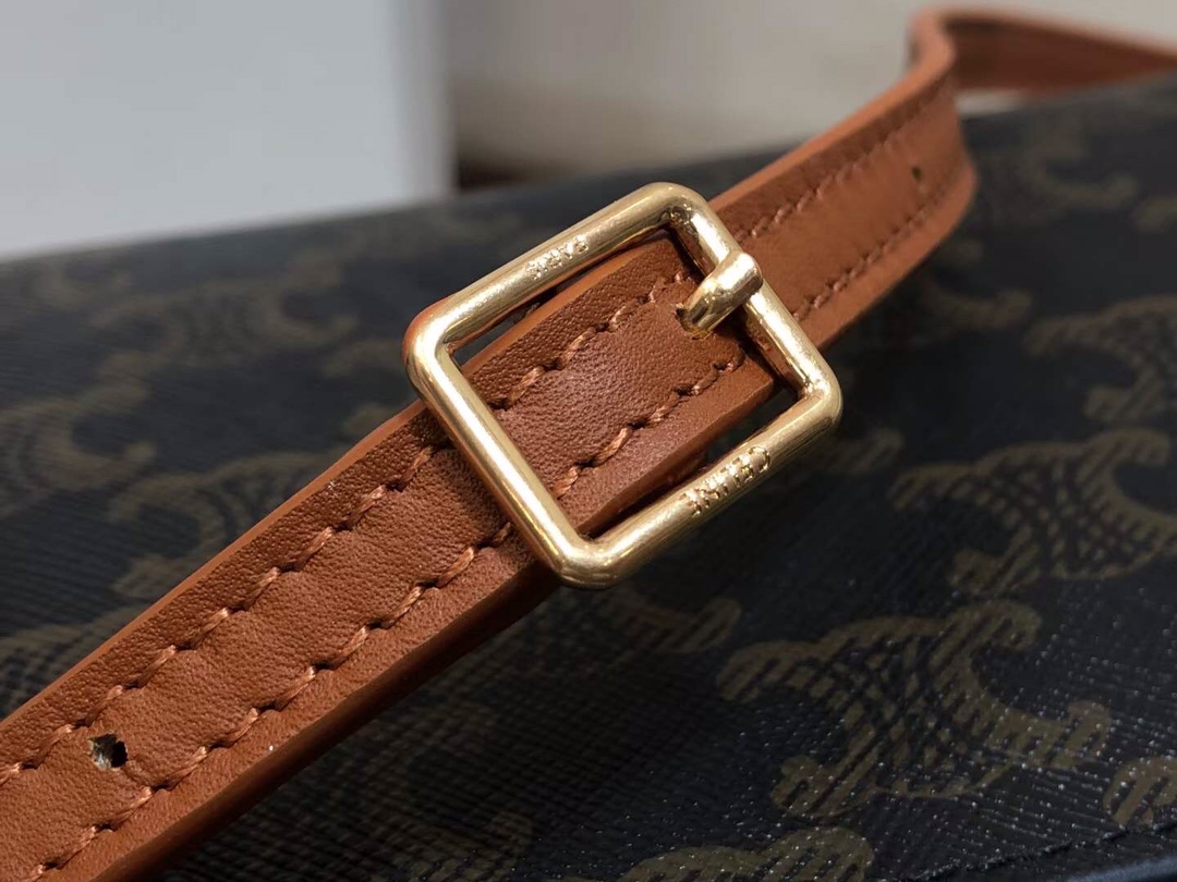 Celin Clutch On Strap-18*8*5CM