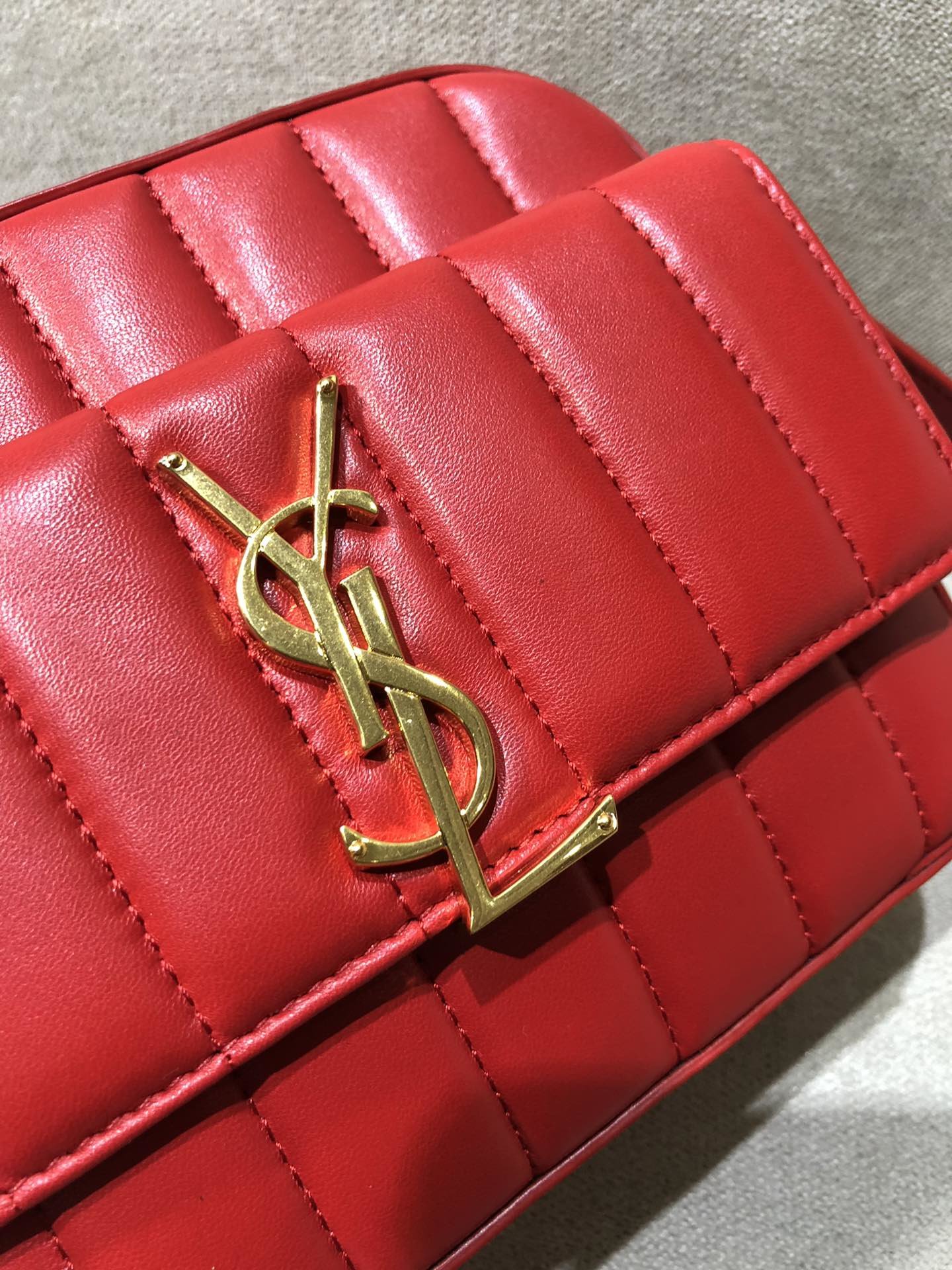 YSL Vicky Chain Bag-18*13*6CM
