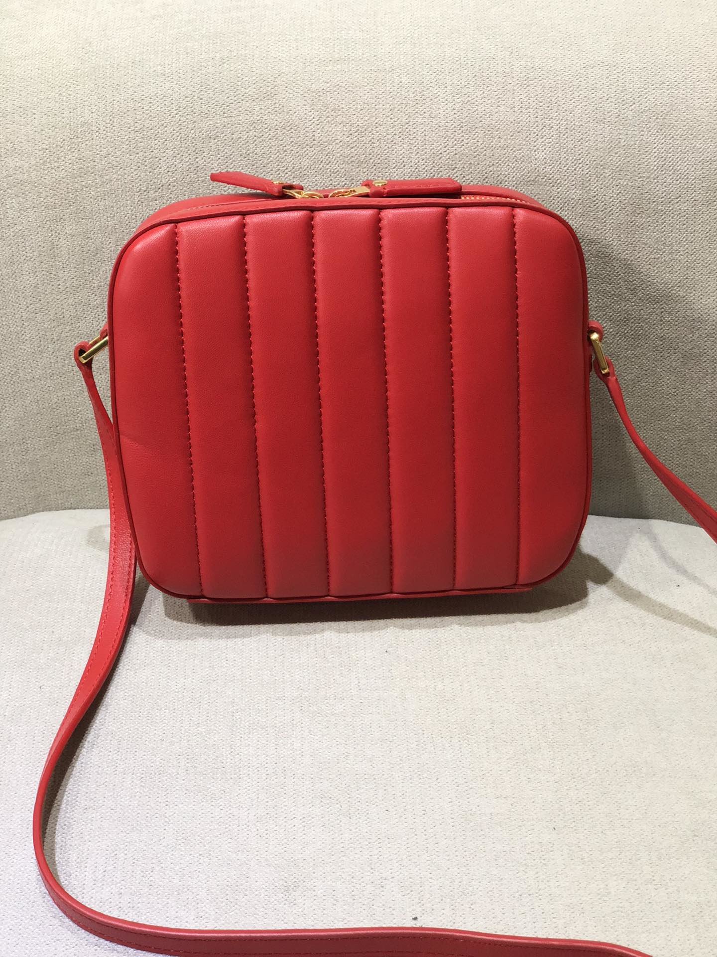 YSL Vicky Chain Bag-18*13*6CM