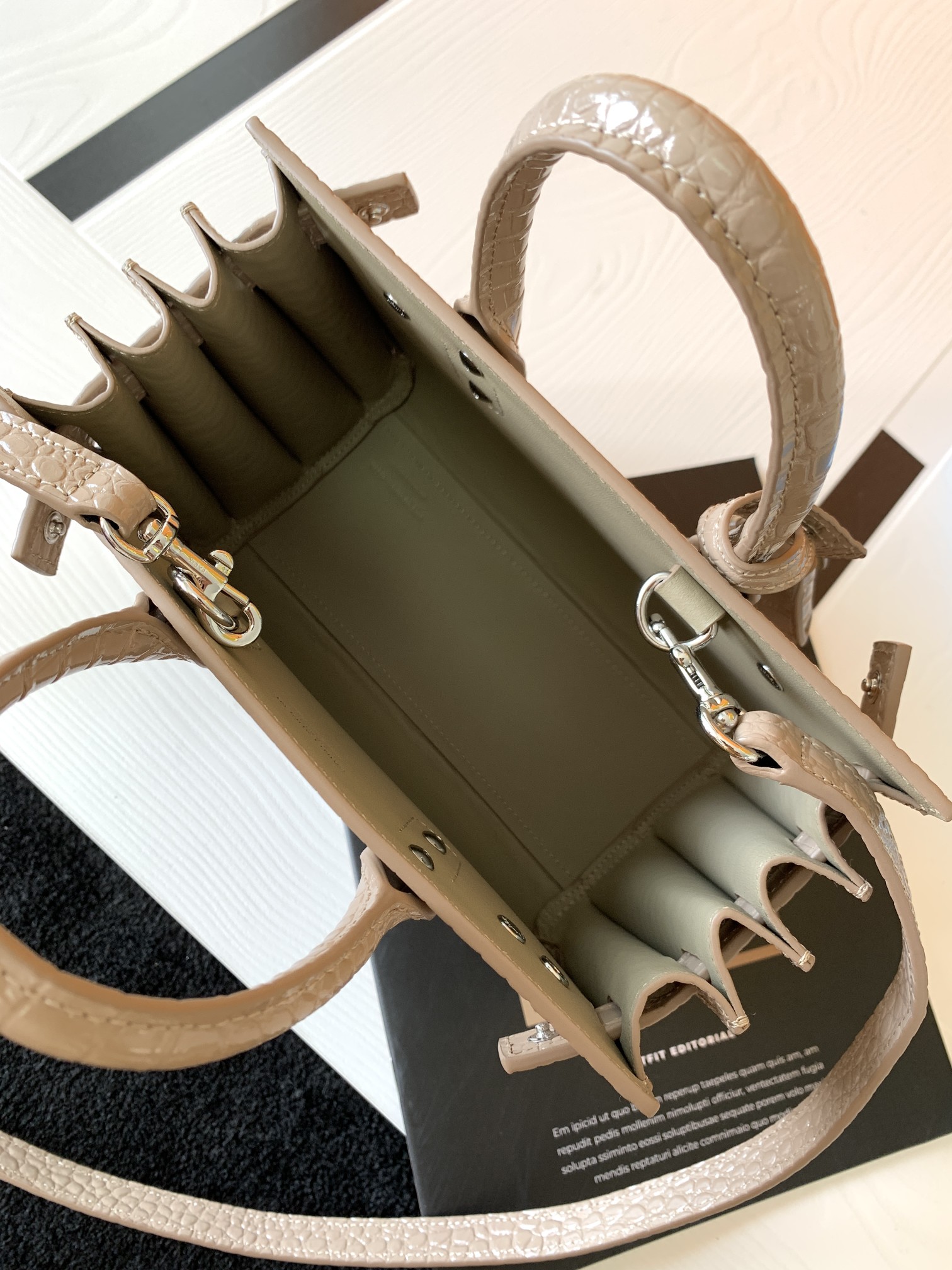 YSL Sac De Jour-22x18x10.5CM