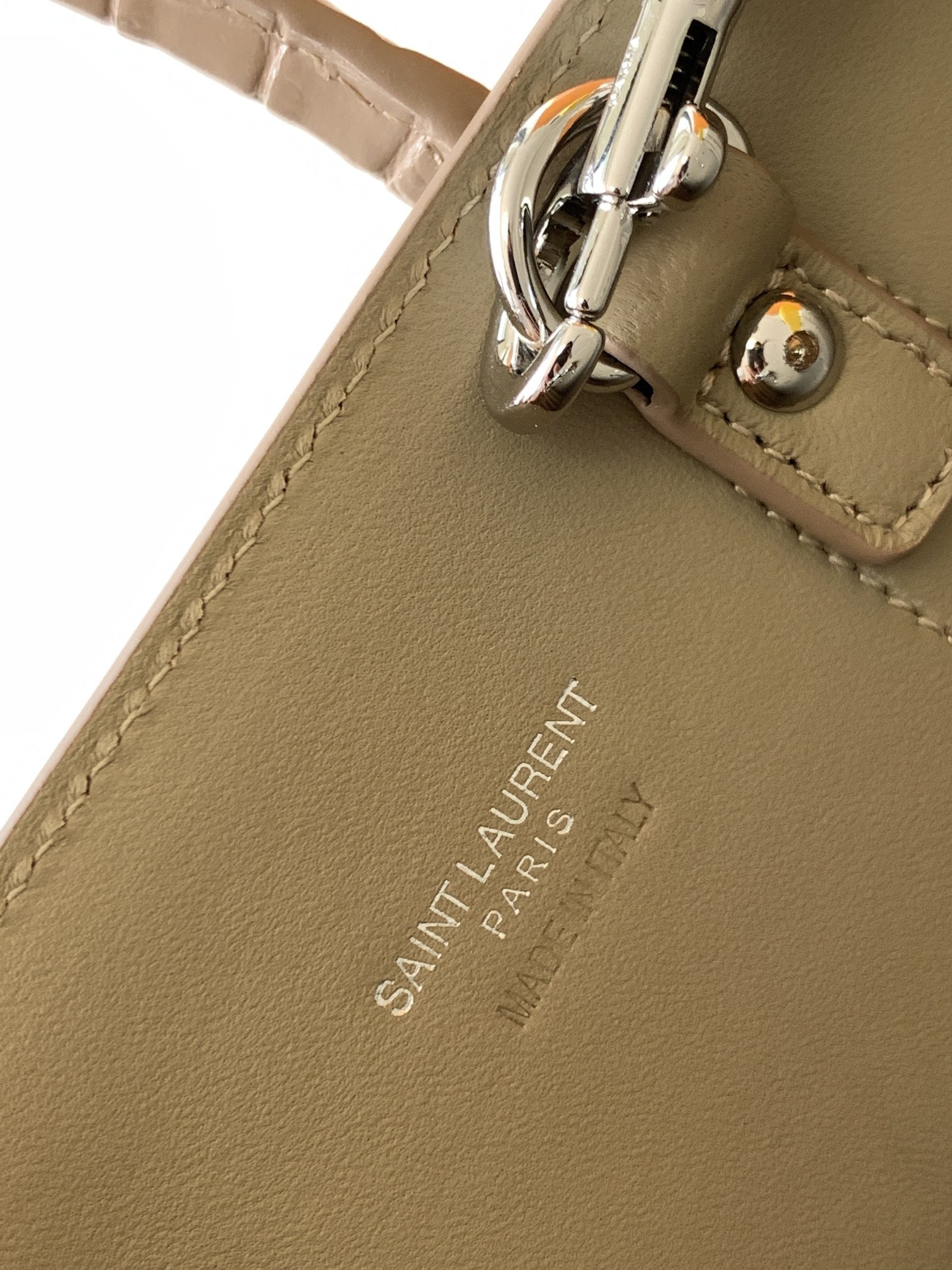 YSL Sac De Jour-22x18x10.5CM